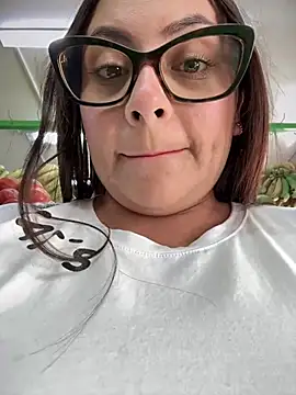 Snapshot of Sol_biglips chatting on December 2024 05:20:02 PM Sol biglips online show from December 2024 05:20:02 PM