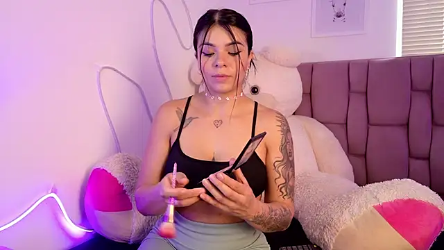 SophiaKarson online show from November 2025 07:35:02 PM