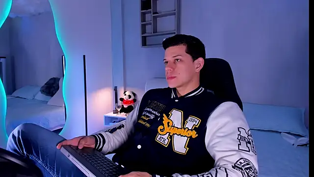 MarcoSullivan online show from November 2025 02:09:01 PM