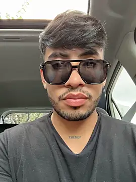 tom thick online show from November 2025 05:12:02 PM