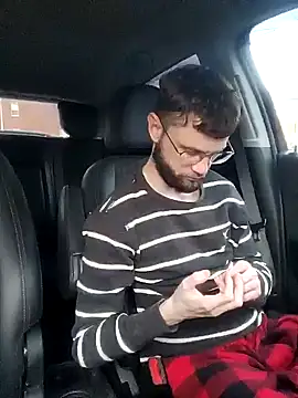 Snapshot of Talenjames4 chatting on January 2025 09:47:01 PM Talenjames4 online show from January 2025 09:47:01 PM