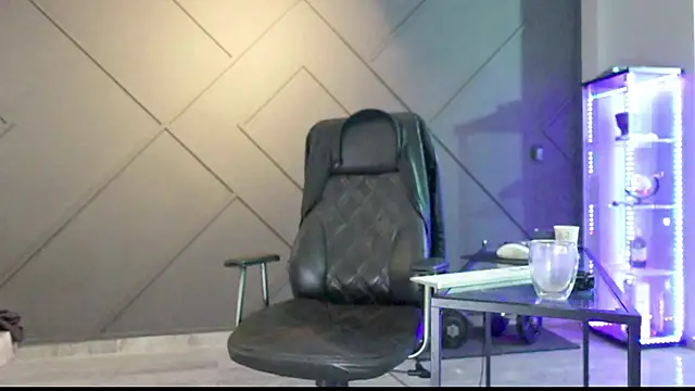 Snapshot of mattmasterss chatting on December 2024 08:16:01 AM mattmasterss online show from December 2024 08:16:01 AM