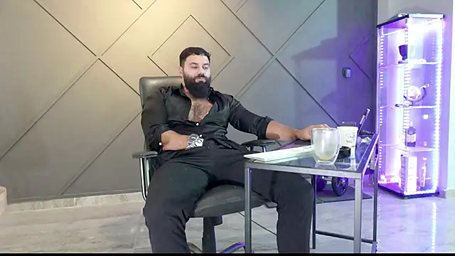 Snapshot of mattmasterss chatting on December 2024 07:17:02 AM mattmasterss online show from December 2024 07:17:02 AM