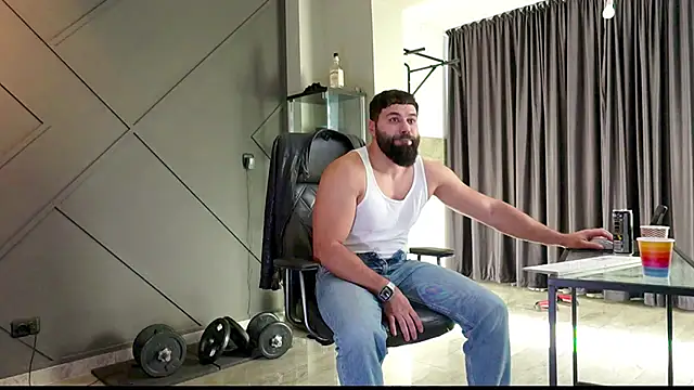 Snapshot of mattmasterss chatting on January 2025 01:15:01 PM mattmasterss online show from January 2025 01:15:01 PM