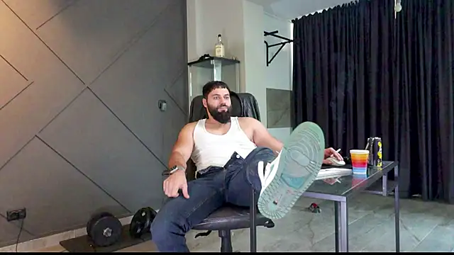 Snapshot of mattmasterss chatting on January 2025 07:20:02 AM mattmasterss online show from January 2025 07:20:02 AM