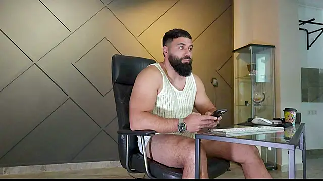 Snapshot of mattmasterss chatting on February 2025 01:05:01 PM mattmasterss online show from February 2025 01:05:01 PM