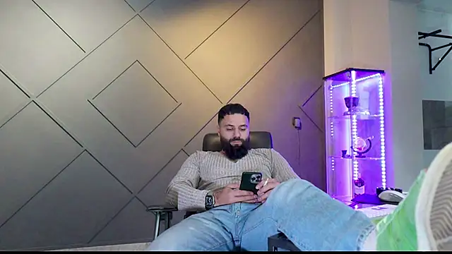 Snapshot of mattmasterss chatting on March 2025 11:28:01 AM mattmasterss online show from March 2025 11:28:01 AM