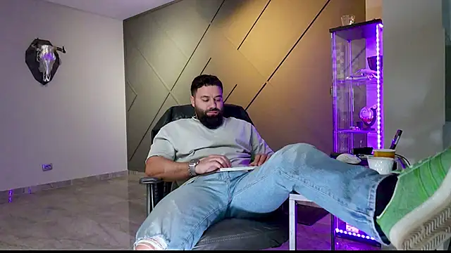 Snapshot of mattmasterss chatting on March 2025 05:49:02 AM mattmasterss online show from March 2025 05:49:02 AM