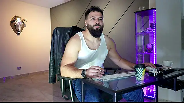 Snapshot of mattmasterss chatting on March 2025 08:37:02 AM mattmasterss online show from March 2025 08:37:02 AM