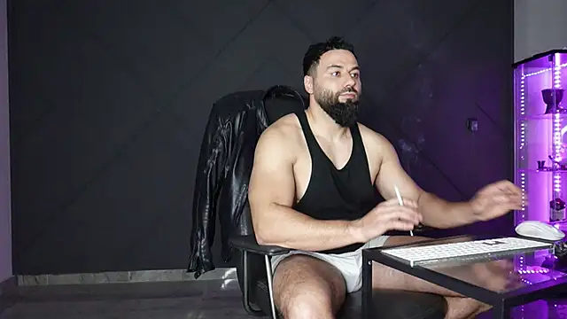 mattmasterss online show from April 2026 07:07:02 PM