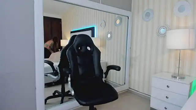 Valeriasaenzz  online show from December 2024 12:24:01 AM