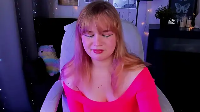 Snapshot of AlicePopsy chatting on December 2025 12:11:02 PM AlicePopsy online show from December 2025 12:11:02 PM