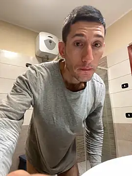 Gionnytav online show from December 2025 04:39:01 AM