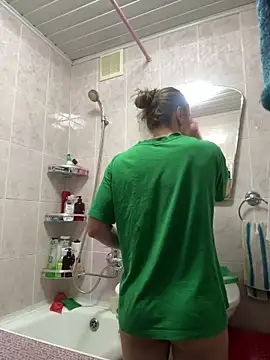 Snapshot of AlisaKissss chatting on December 2024 06:13:02 AM AlisaKissss online show from December 2024 06:13:02 AM