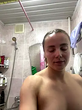 Snapshot of AlisaKissss chatting on September 2025 07:10:02 AM AlisaKissss online show from September 2025 07:10:02 AM