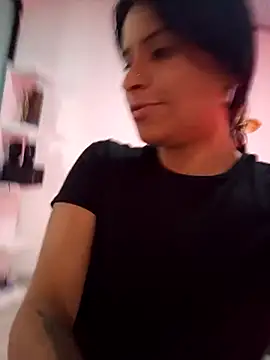 Snapshot of _elektrah chatting on September 2025 05:34:02 PM  elektrah online show from September 2025 05:34:02 PM