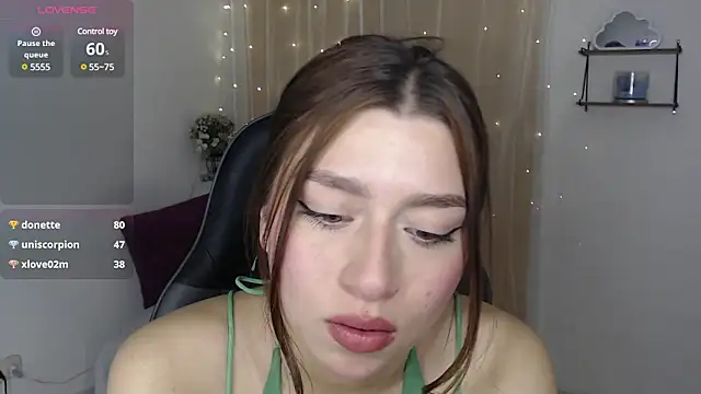 mily thomson b  online show from February 2025 02:44:02 AM