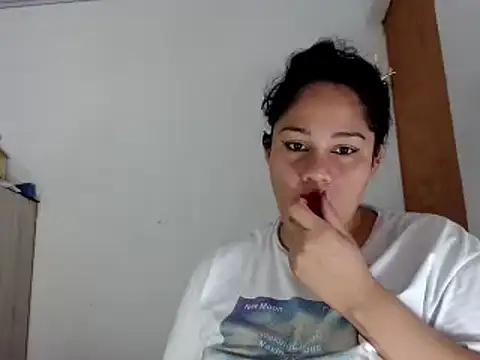 Snapshot of melissa4855 chatting on February 2025 02:27:02 AM melissa4855 online show from February 2025 02:27:02 AM