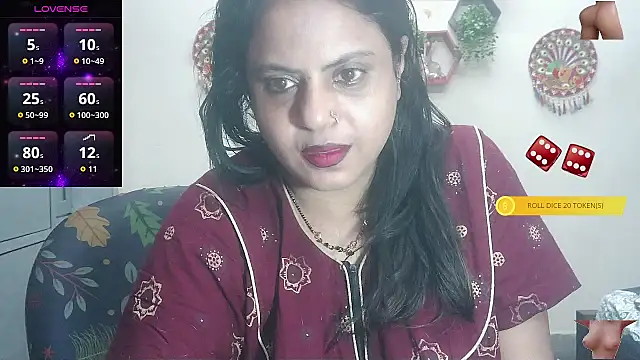 Snapshot of Sexy_komolika chatting on October 2025 01:46:02 AM Sexy komolika online show from October 2025 01:46:02 AM