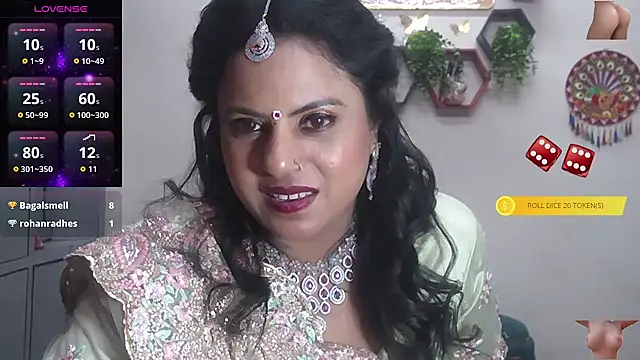 Snapshot of Sexy_komolika chatting on November 2025 06:01:02 PM Sexy komolika online show from November 2025 06:01:02 PM