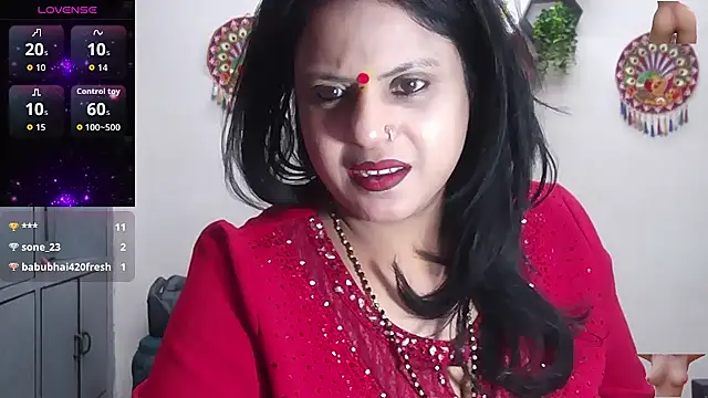 Snapshot of Sexy_komolika chatting on December 2025 03:06:01 PM Sexy komolika online show from December 2025 03:06:01 PM