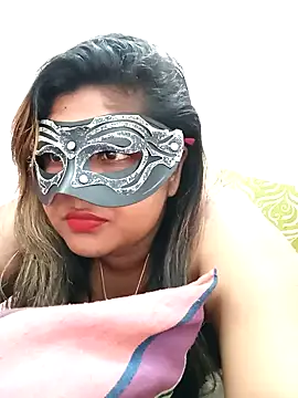 Snapshot of littlequeen77 chatting on February 2025 09:25:02 AM littlequeen77 online show from February 2025 09:25:02 AM