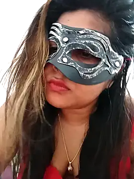 Snapshot of littlequeen77 chatting on February 2025 12:18:02 PM littlequeen77 online show from February 2025 12:18:02 PM