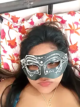 Snapshot of littlequeen77 chatting on February 2025 02:35:02 PM littlequeen77 online show from February 2025 02:35:02 PM