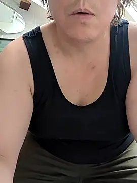 Snapshot of owned_by_goddess_laurie chatting on June 2026 05:14:02 PM owned by goddess laurie online show from June 2026 05:14:02 PM