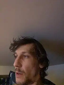 Flouflolutin online show from November 2025 07:13:02 PM