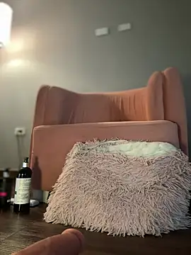 emiss  online show from March 2025 05:42:02 PM