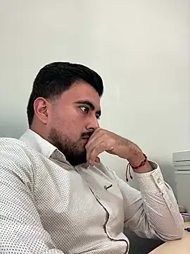 Snapshot of Rubens8866 chatting on March 2025 07:57:02 PM Rubens8866 online show from March 2025 07:57:02 PM