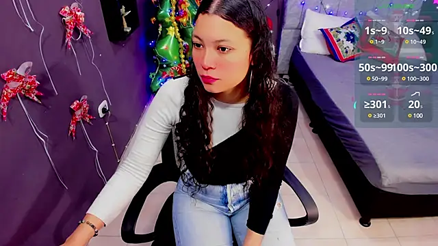 Lana stone  online show from December 2024 03:14:02 AM