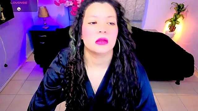 Lana stone  online show from September 2025 03:28:01 AM