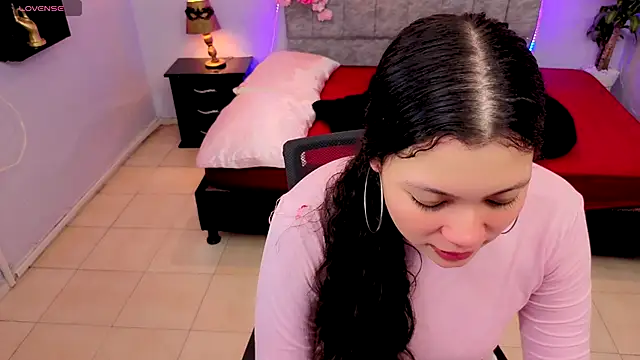 Lana stone  online show from October 2025 03:20:01 AM