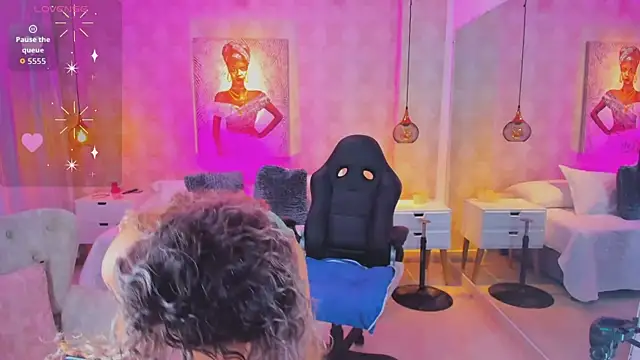 Snapshot of Shantall__ chatting on November 2025 10:58:01 AM Shantall online show from November 2025 10:58:01 AM