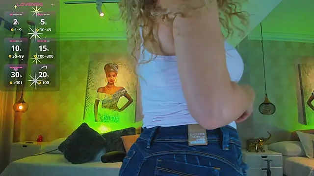 Snapshot of Shantall__ chatting on November 2025 11:10:03 AM Shantall online show from November 2025 11:10:03 AM