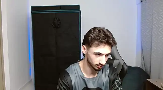 Snapshot of David_Brown18 chatting on December 2024 11:47:01 PM David Brown18 online show from December 2024 11:47:01 PM