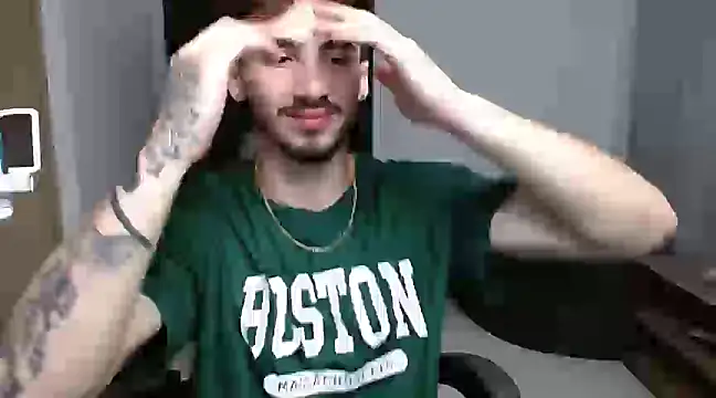 Snapshot of David_Brown18 chatting on December 2024 01:25:02 AM David Brown18 online show from December 2024 01:25:02 AM