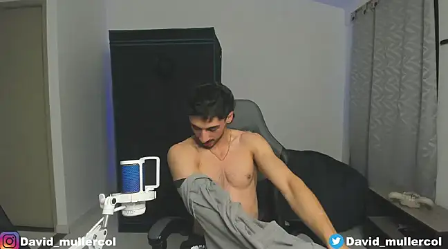 Snapshot of David_Brown18 chatting on December 2024 03:02:02 AM David Brown18 online show from December 2024 03:02:02 AM