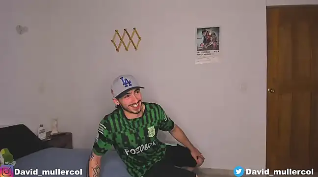 Snapshot of David_Brown18 chatting on December 2024 01:28:01 AM David Brown18 online show from December 2024 01:28:01 AM