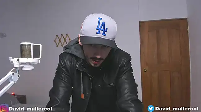 Snapshot of David_Brown18 chatting on December 2024 12:53:01 AM David Brown18 online show from December 2024 12:53:01 AM