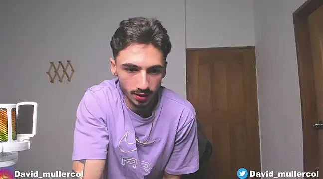 Snapshot of David_Brown18 chatting on January 2025 09:54:01 PM David Brown18 online show from January 2025 09:54:01 PM