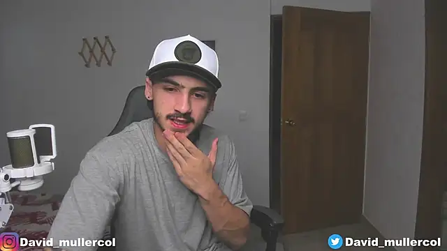 Snapshot of David_Brown18 chatting on January 2025 11:02:02 PM David Brown18 online show from January 2025 11:02:02 PM