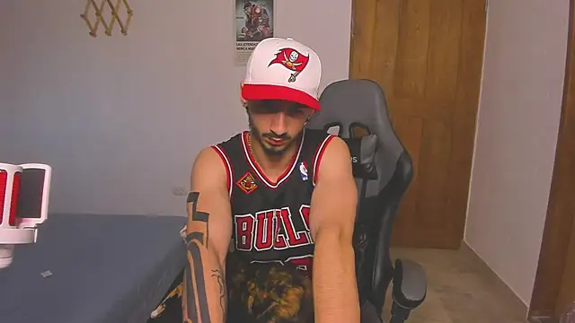 Snapshot of David_Brown18 chatting on January 2025 09:50:01 PM David Brown18 online show from January 2025 09:50:01 PM