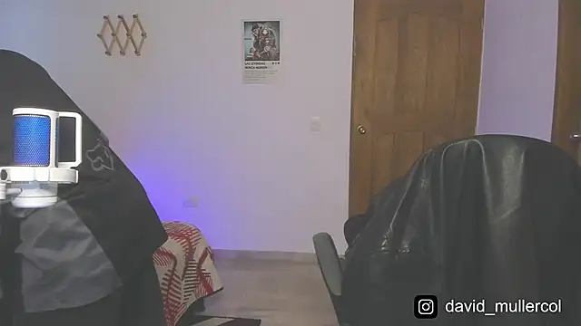 Snapshot of David_Brown18 chatting on February 2025 01:02:02 AM David Brown18 online show from February 2025 01:02:02 AM