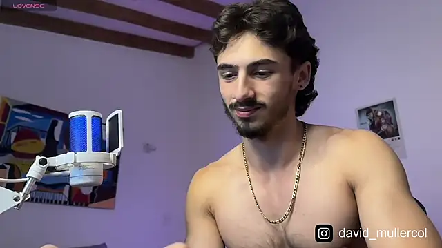 Snapshot of David_Brown18 chatting on February 2025 04:59:01 AM David Brown18 online show from February 2025 04:59:01 AM