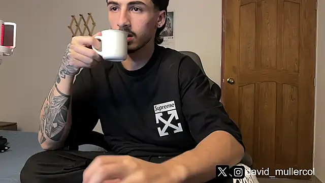 Snapshot of David_Brown18 chatting on February 2025 07:02:01 PM David Brown18 online show from February 2025 07:02:01 PM