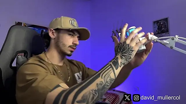 Snapshot of David_Brown18 chatting on March 2025 01:16:01 AM David Brown18 online show from March 2025 01:16:01 AM