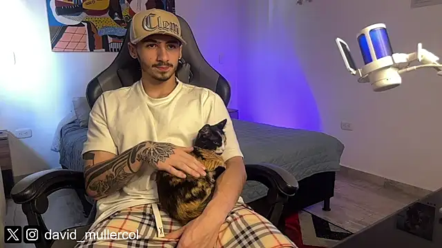 Snapshot of David_Brown18 chatting on March 2025 09:16:02 PM David Brown18 online show from March 2025 09:16:02 PM